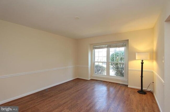 Photo - 1507 Ingram Terrace