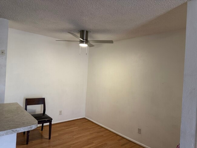 Dining area - 8055 E Thomas Rd Unit B-302