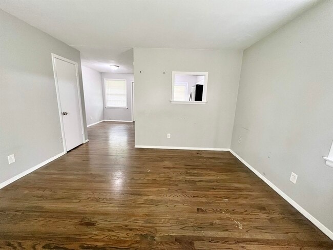 Photo - 424 Stoneham Rd