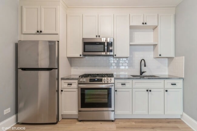 Photo - 3603 W Cullom Ave Unit 2W