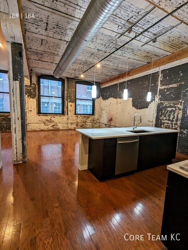 Photo - 1223 Union Ave Unit 202