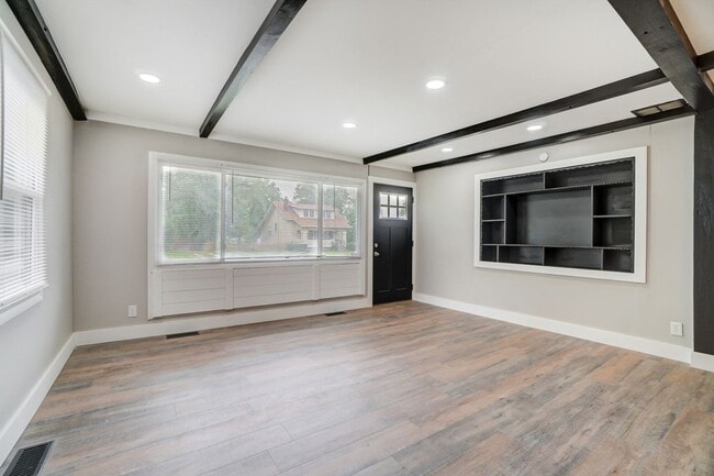 Photo - Three Bedroom Home in Dayton with Back Yard