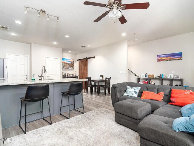 Photo - 1406 W Main St