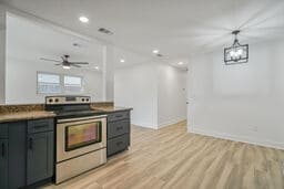 Photo - 2500 Francis Ave