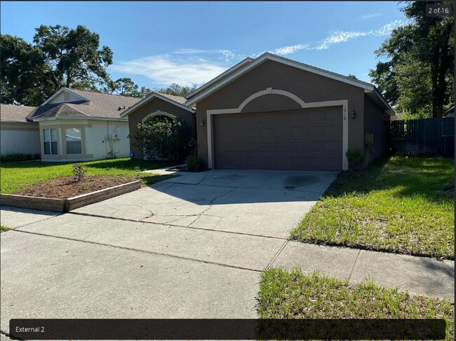 Photo - 1916 Windsor Oak Dr