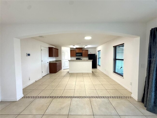 Photo - 5673 Elsinore Way