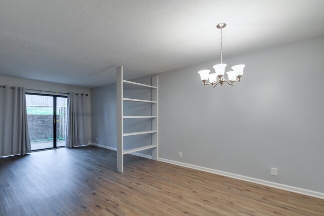 Photo - 1859 Poplar Woods Cir W Condo Unit 102