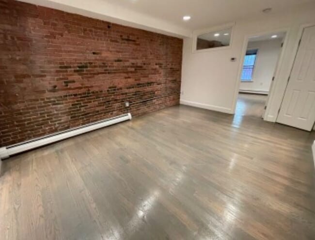 Photo - 125 Saint Botolph St Unidad 9