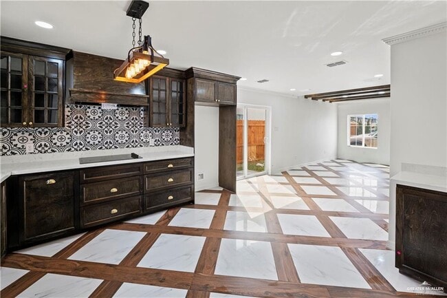 1409 Karen Dr