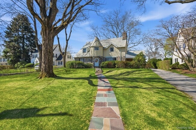 5 Seymour Pl