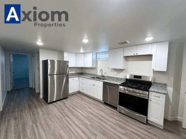 Photo - 906 E Elm-B Unit B
