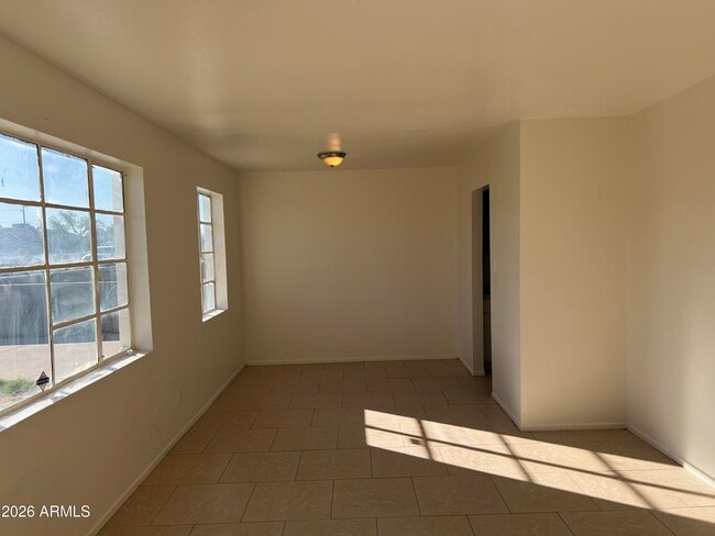 Photo - 1754 E Hidalgo Ave