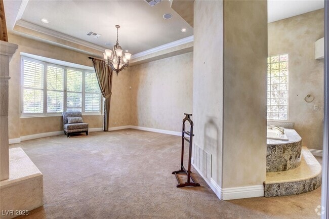 Building Photo - 204 Valiente St Rental