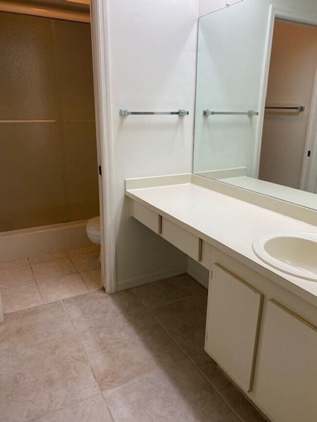 Photo - 2 Bedroom 2 Bathroom 2nd floor condo in Cr...