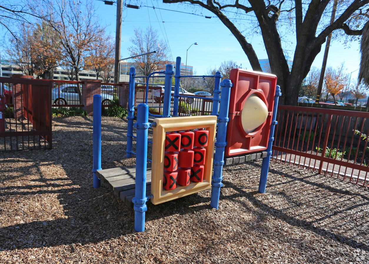 The Oaks Apartments Walnut Creek, CA