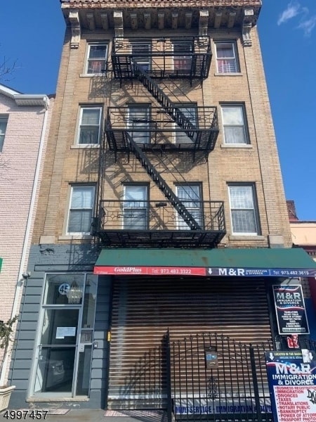 Photo - 45 Bloomfield Ave Apartment Unit 3