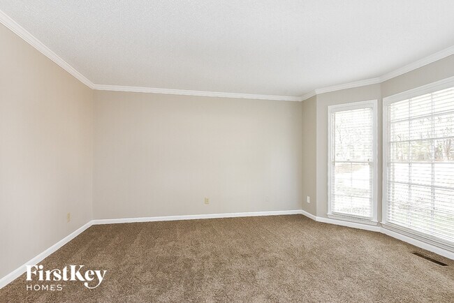 Photo - 315 Spindletree Trce