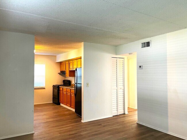 Photo - Palm Gardens Community