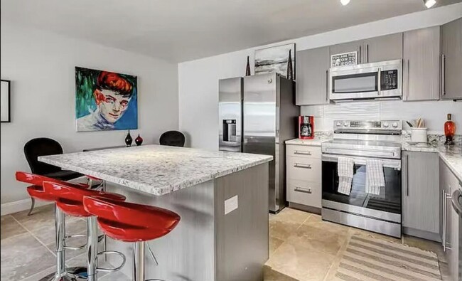 Photo - 3625 S Olive Ave Townhome