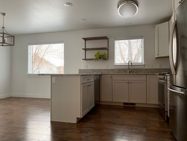 Photo - Beautiful 3 bed, 2 bath in the desirable Stonegate Neighborhood