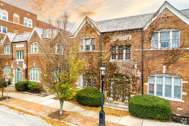 Photo - 521-551 W 11th St