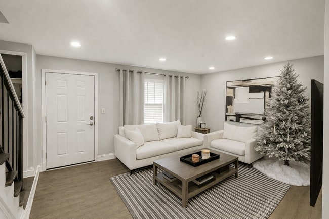 Photo - 1863 Wickham St