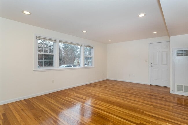 Photo - 157 Central St Unit 1