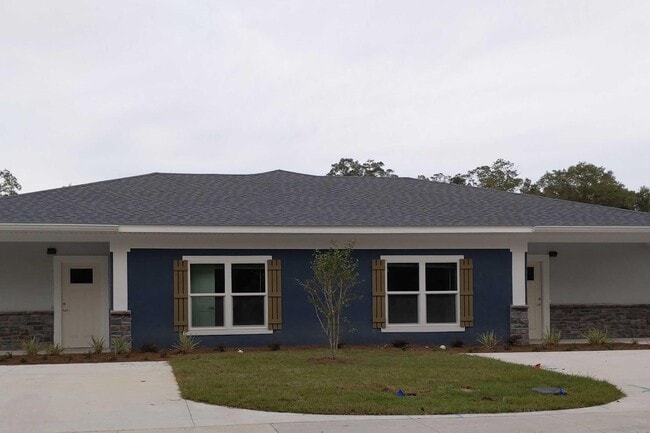 Photo - Greyes Place