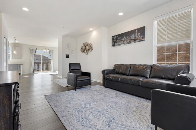 Photo - 4320 Monroe Ave