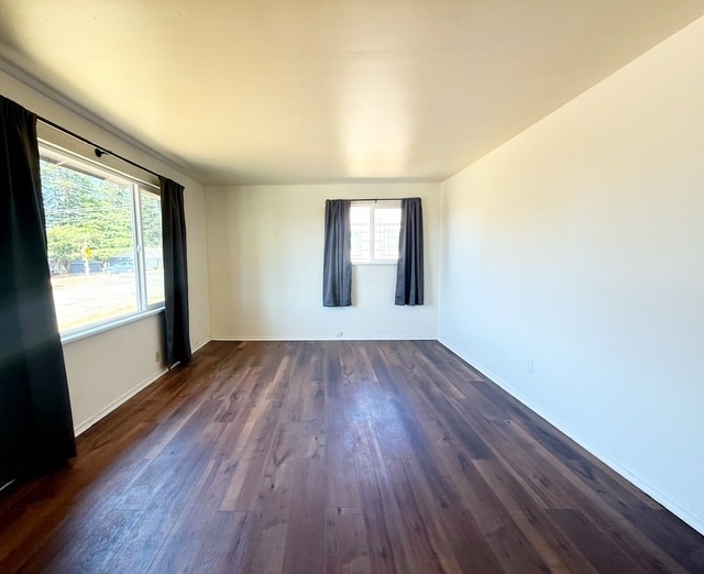 Photo - 3328 Halverson Ave