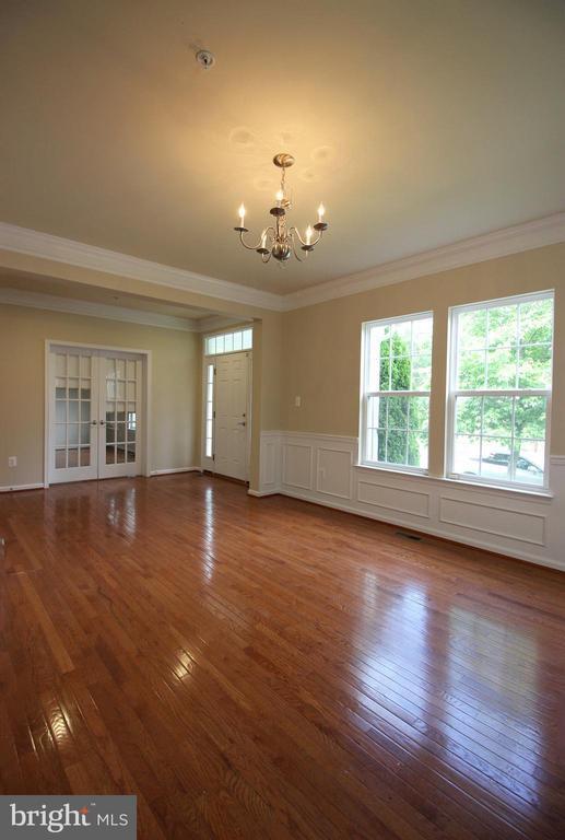 Photo - 11518 Amherst Ave