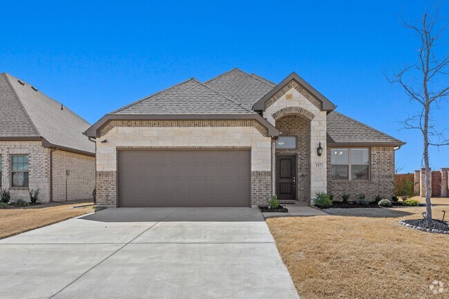 Building Photo - Stunning 4/2.5/2 in Red Oak! Rental