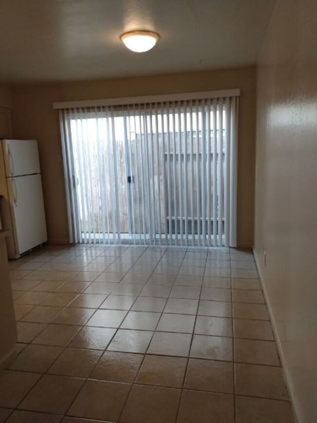 1107 W 4th St Unidad 2