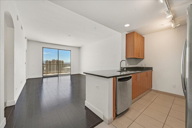 Photo - 34th Floor Condo at Allure - Amazing Strip Views!