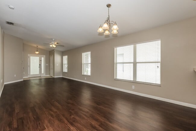 Photo - 7804 Maroon Peak Dr