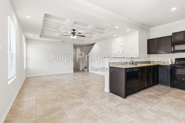 6011 Jax Wy