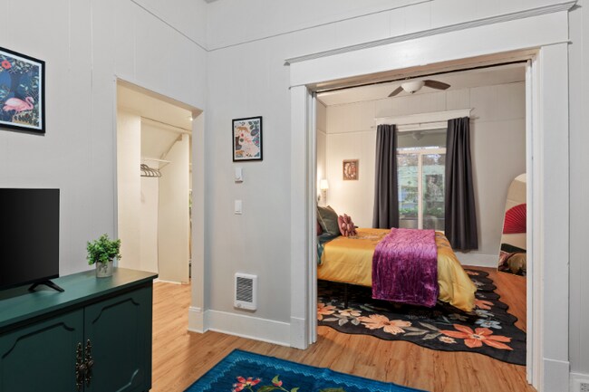 Photo - 9426 N Edison St Unit 1