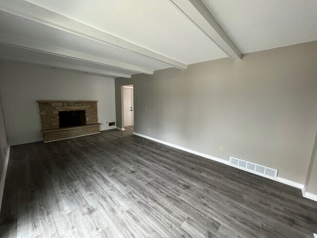 Photo - 2017 21st Ave NW