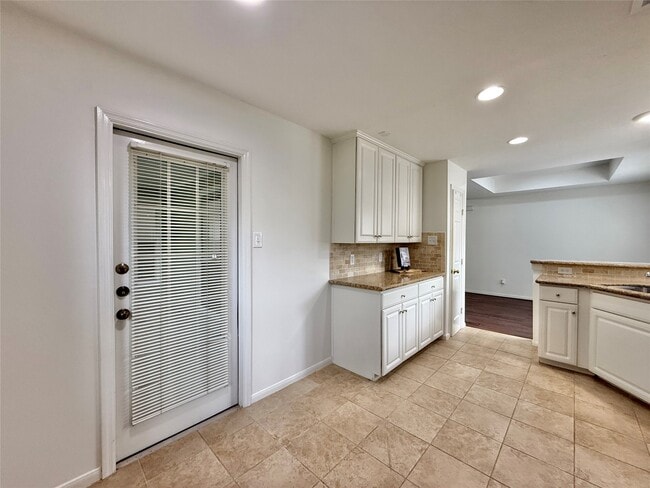 Photo - 105 S Spiral Vine Cir