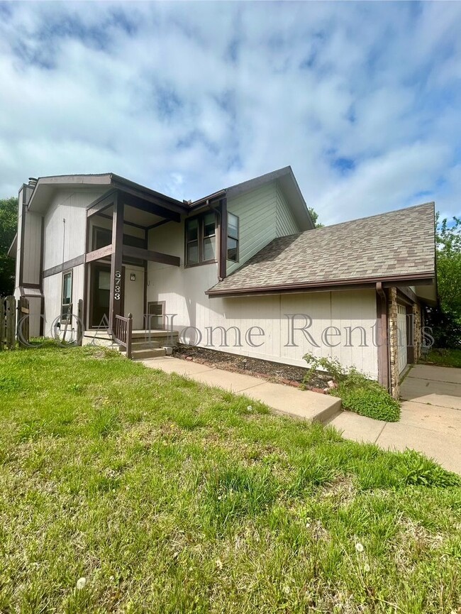 Photo - South East Duplex House
