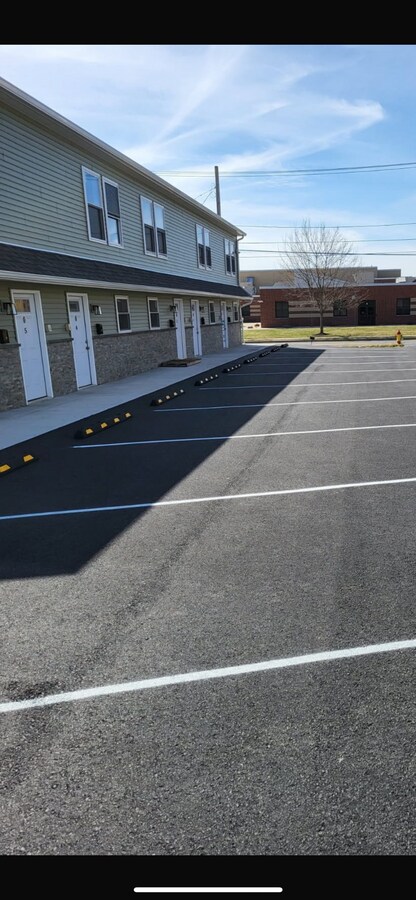 Photo - 240 N Courtland St Unit 1