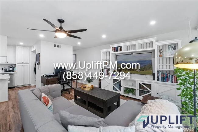 Building Photo - 6855 Friars Rd Unit 15