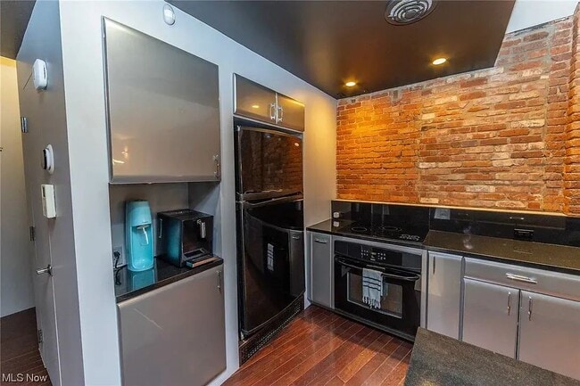 Photo - Cleveland, OH Unidad D