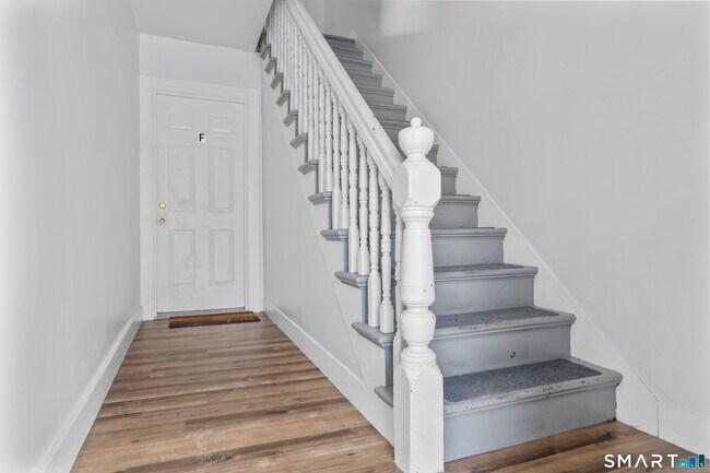 Photo - 30 Anthony St Unit B