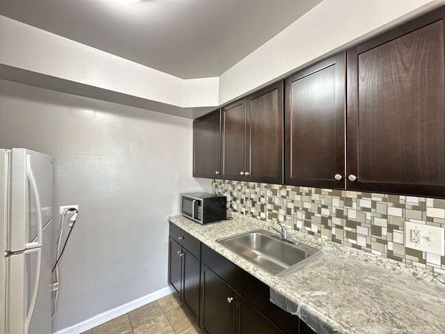 Photo - 9610 Ivanhoe Ave Unit 41