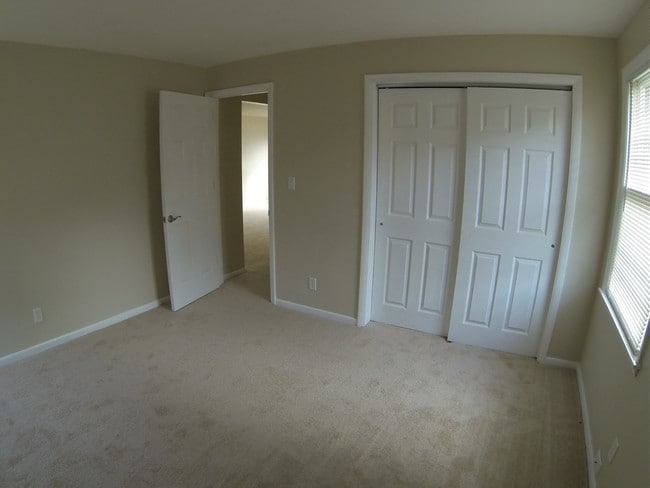 440 Mathews Rd