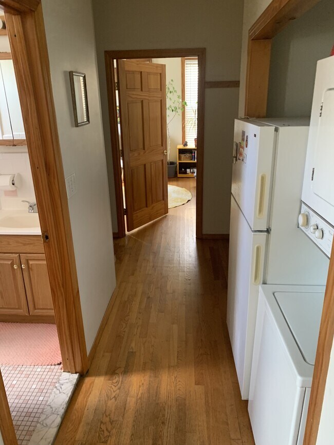 53 Park St Unit 1