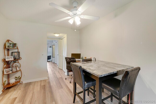 Photo - 146 Mansfield D