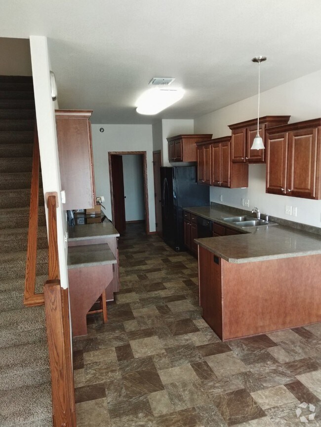 Building Photo - 1521 Sharloh LP Rental
