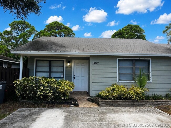 Building Photo - 9077 E Highland Pines Dr
